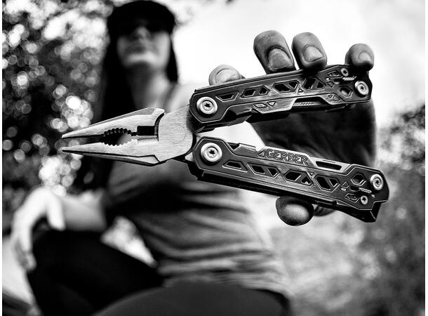 Gerber Truss Multiverktøy, Black Multiverktøy, 17 Verktøy, Vekt 238g 